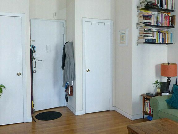 3rd image of 2020 Broadway APT 7G
