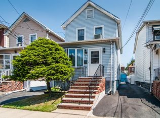 424 9th St, Fairview, NJ 07022