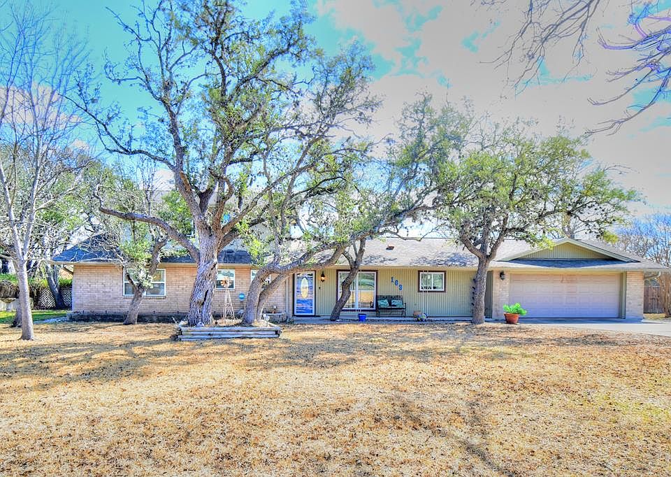 1st image of 163 Forest Cir