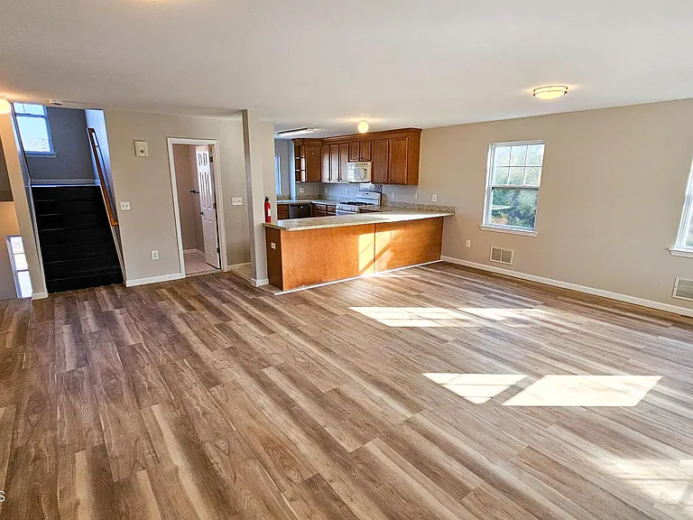 380 Radio Rd #A1 — Photo 16