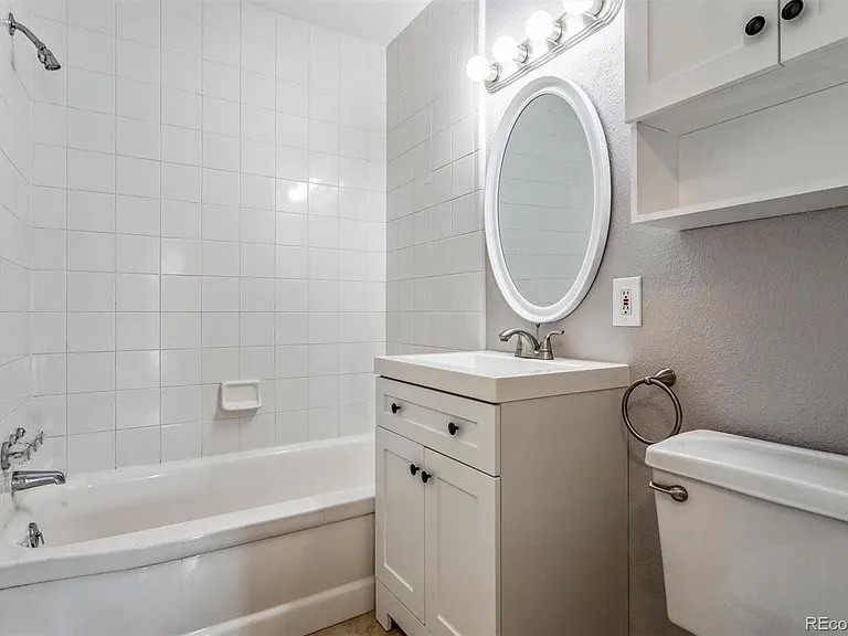2500 S York St #217 — Photo 8