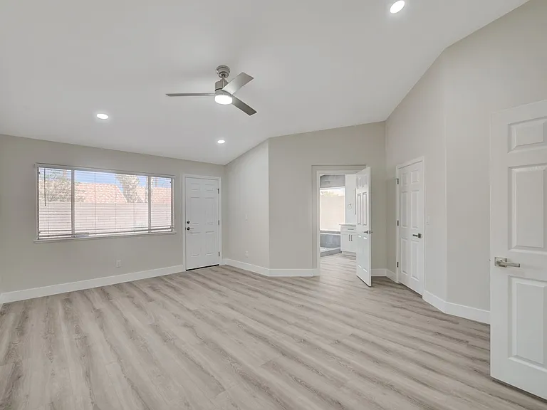 3120 Siena Cir — Photo 21