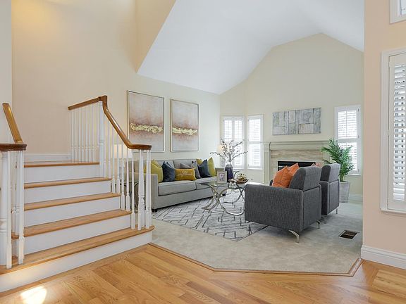 5th image of 301 Tadley Ct