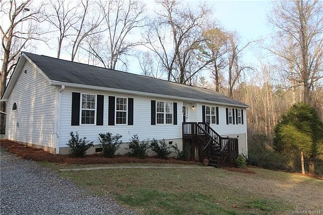 2nd image of 229 Chestnut Ln