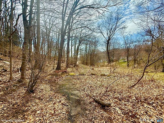 5th image of 71 Dunbar Hill Road