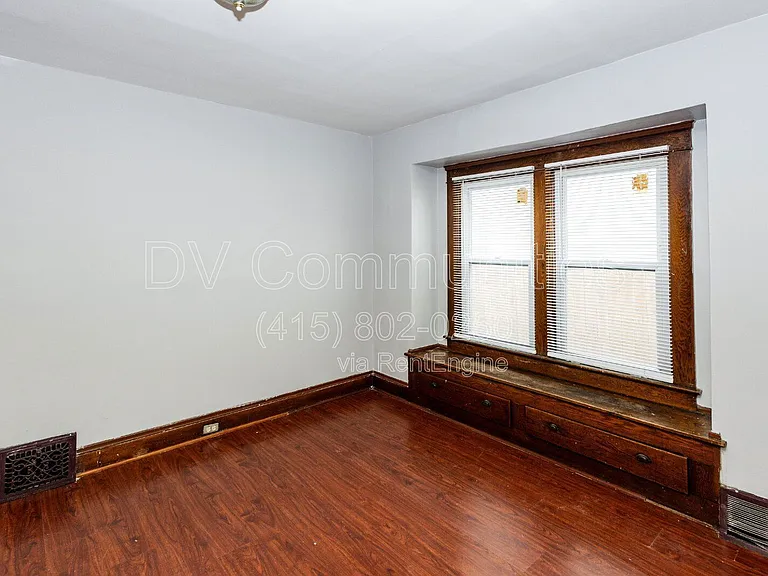 3131 W 58th St — Photo 5