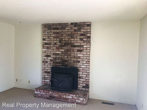 5th image of 3526 Utah St