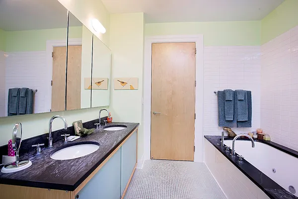 Sold by Keller Williams NYC | media 6