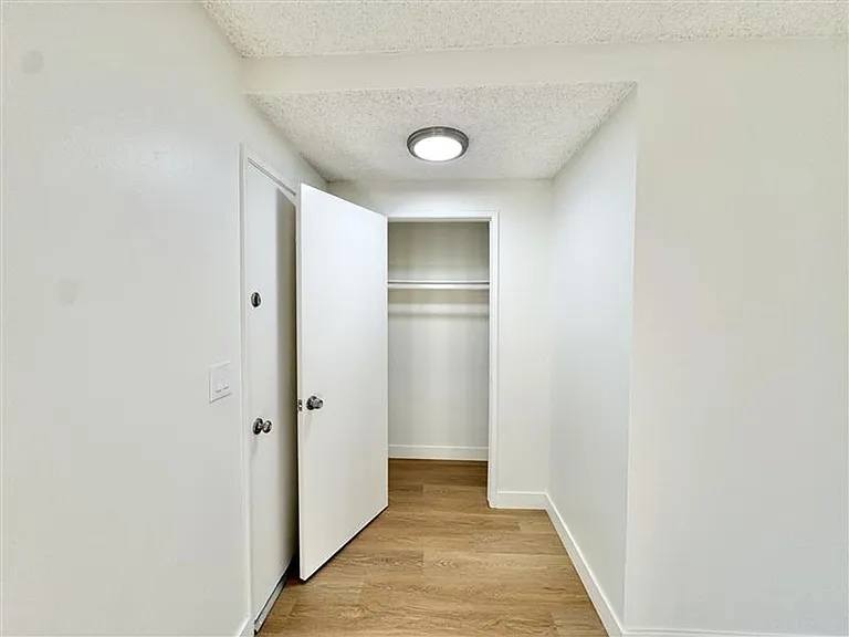 11075 Westminster Ave — Photo 35