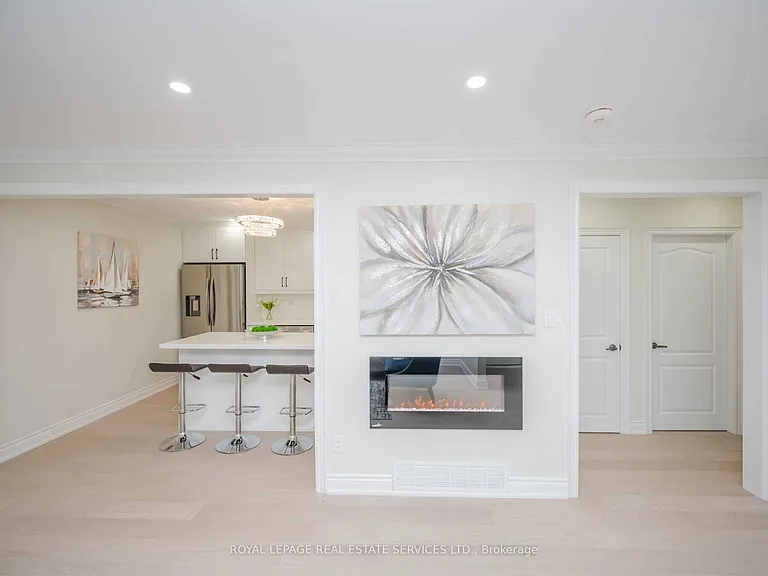 372 Highside Dr — Photo 6
