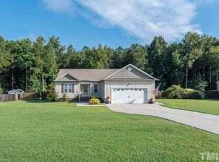 174 Meredith Ln, Fuquay Varina, NC 27526
