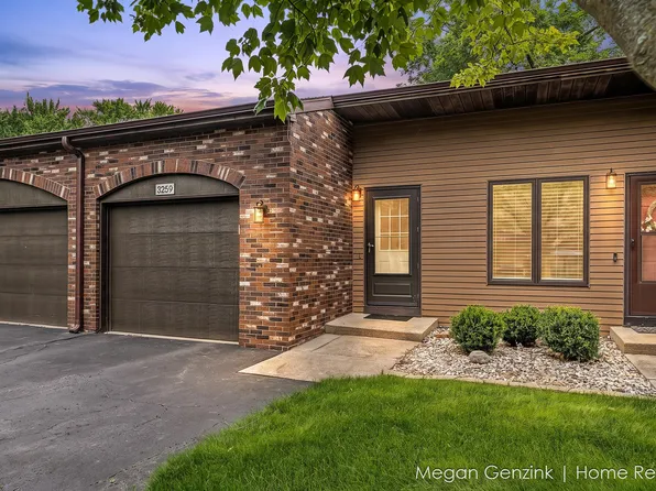 3259 Arrowhead Arms Ct SW, Grandville, MI 49418