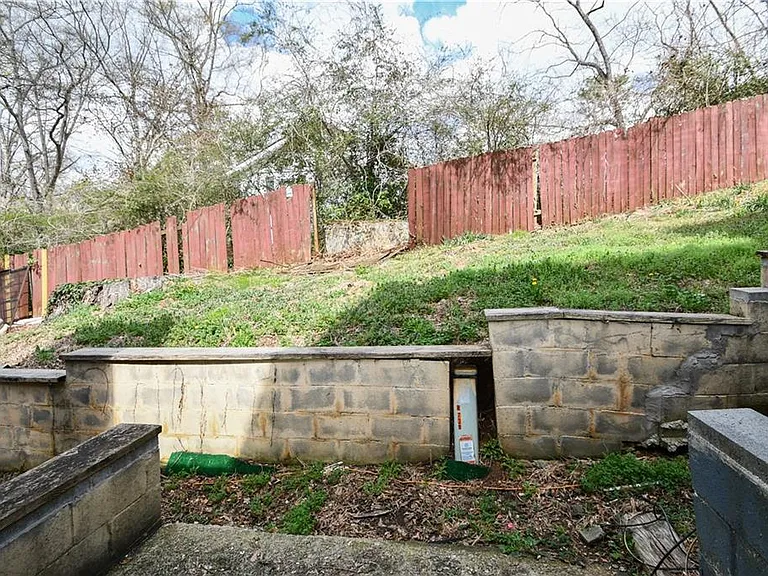 735 Oak Dr — Photo 33