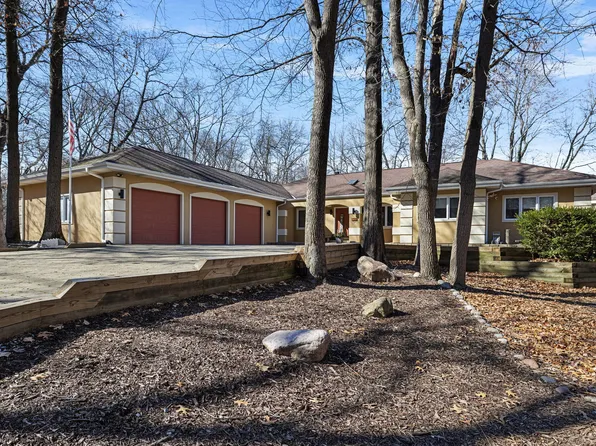 308 E Brightwater Ave, Beverly Shores, IN 46301