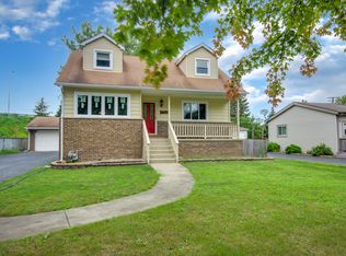 7120 W 96th St, Oak Lawn, IL