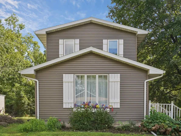 145 Chicago St, Waterloo, IA 50701