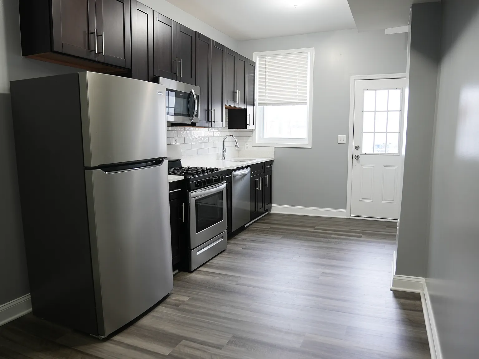 3 bed, 2.0 bath, $1,700 — Photo 3