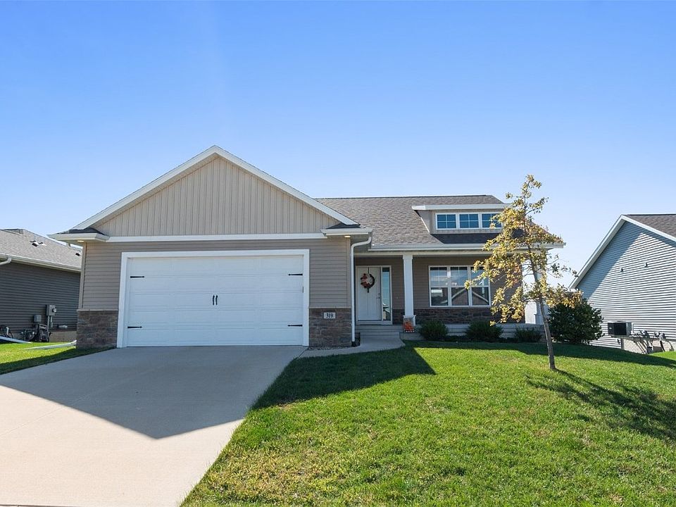 545 Saddleback Rd, Marion, IA 52302