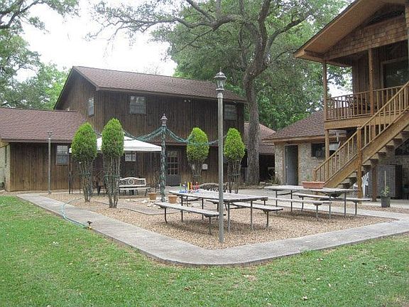 2nd image of 1175 County Road 481