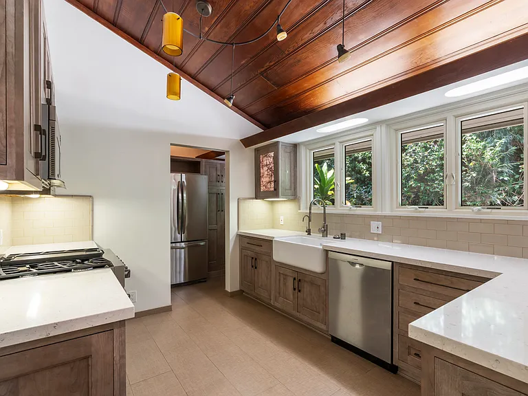 229 Glenullen Dr — Photo 22