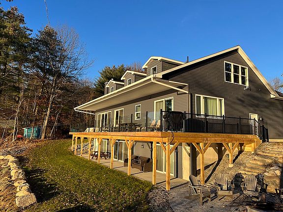 5th image of 28 Lansburg Ln