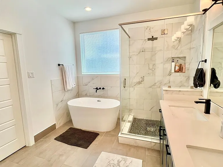 7713 Johanna Park Dr — Photo 15