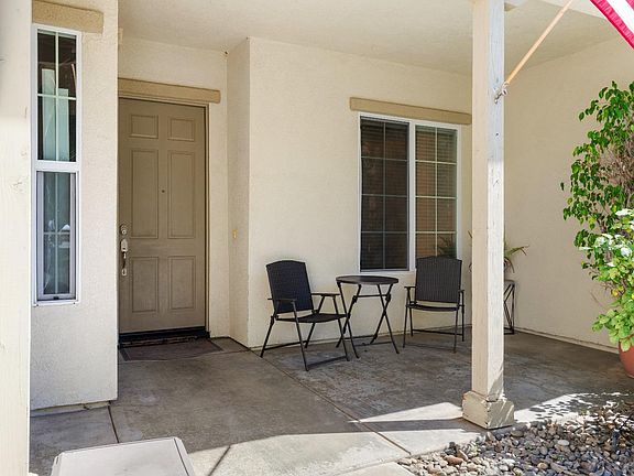 4th image of 255 Rossini Dr