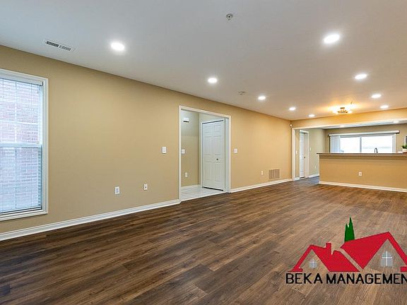 5th image of 28323 Carlton Way Dr