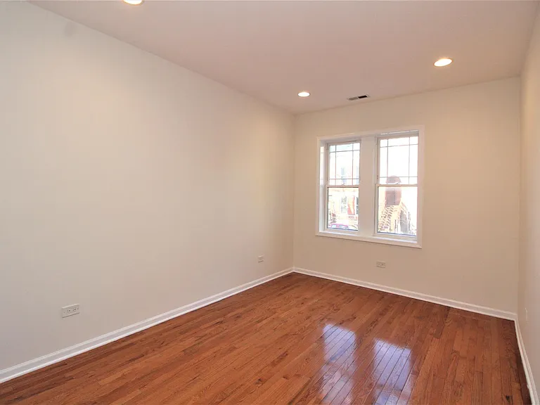 2715 W Thomas St #1 — Photo 6