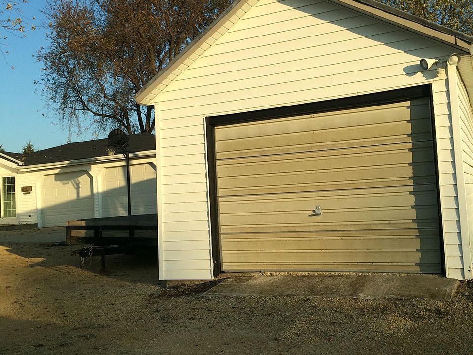 2nd image of 10506 W Judson Rd