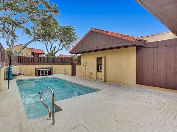 3rd image of 1037 NE 203rd Ln