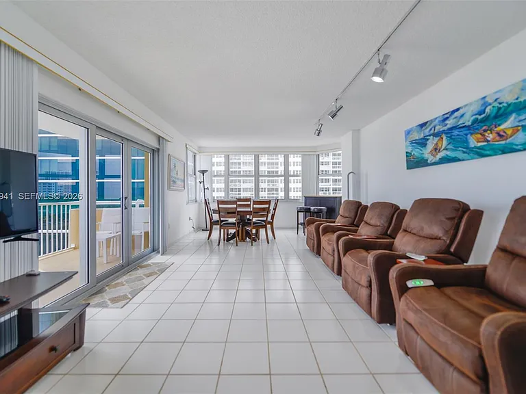 1980 S Ocean Dr #5E — Photo 8