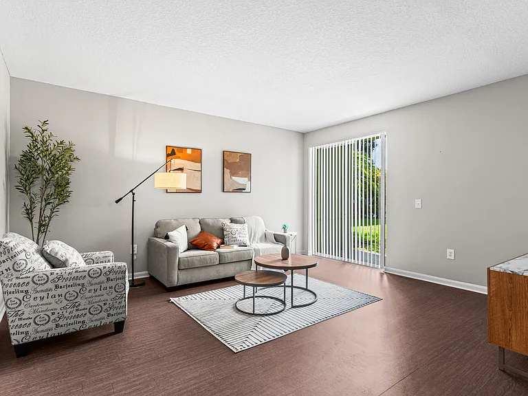 1959 Brandywine Rd #208 — Photo 3