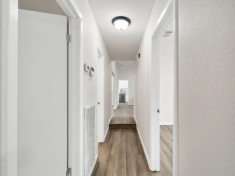 6007 E Valley Forge Ave — Photo 23