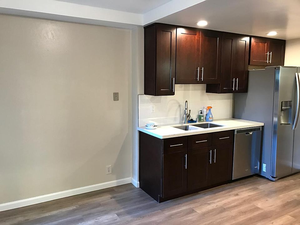 1st image of 1049 Wood Duck Ave