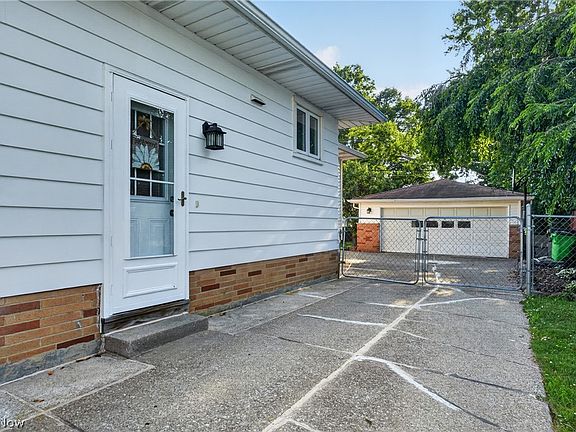 4th image of 1860 Ridgewick Dr