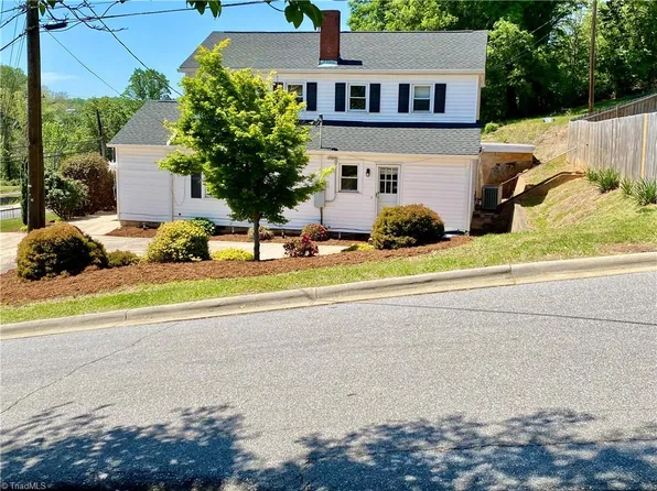 500 W Main St, Wilkesboro, NC 28697