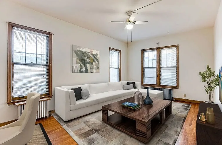 2120 Garfield Avenue — Photo 2