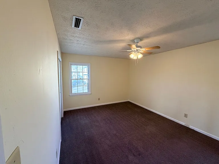 4112 Oak Dr — Photo 12