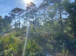 655 Cypress Ln, Eastpoint, FL 32328