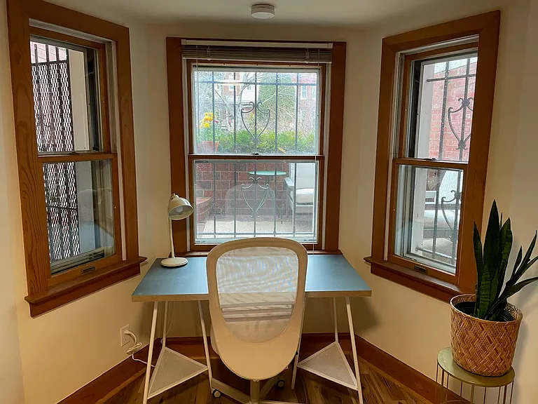 1325 Massachusetts Ave SE — Photo 3