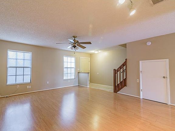 4th image of 5404 Britwell Ct