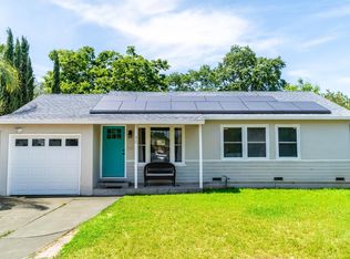 55 Bay Dr, Sacramento, CA 95815