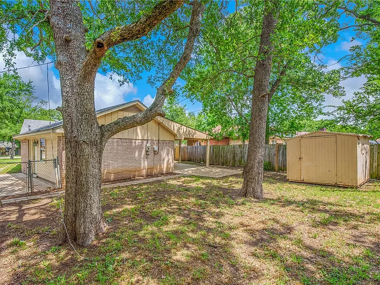 3100 Heatherwood Dr — Photo 18