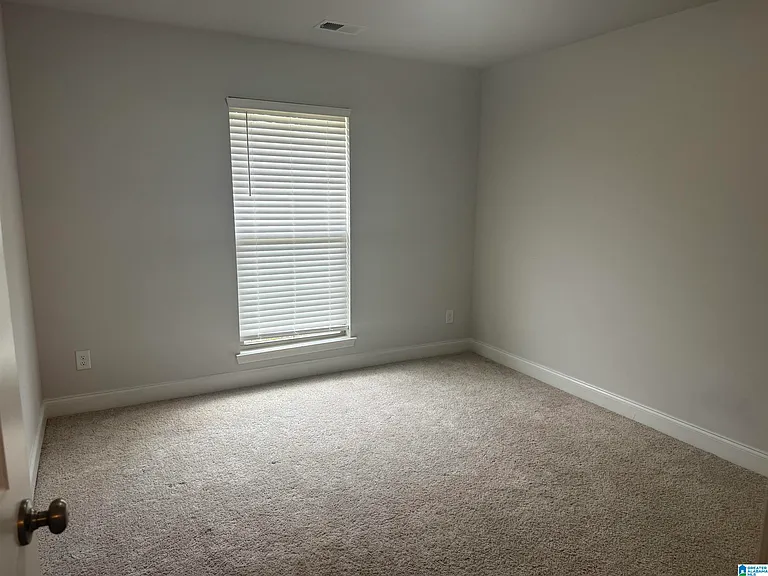 414 Harless Ln — Photo 11