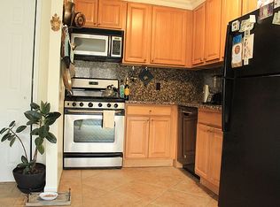 3438 41st St APT 2A, Long Island City, NY 11101