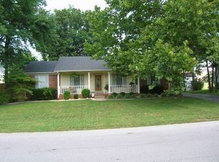 2141 Robin Rd, Bowling Green, KY 42101