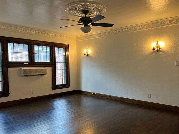 5th image of 16870 Lasalle Blvd