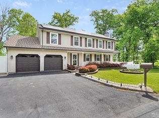 19 4th Pl, Piscataway, NJ 08854