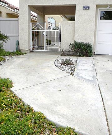 3rd image of 29874 Greens Ct